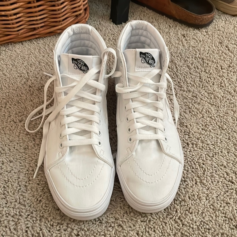 WHITE CANVAS SK8-HI VANS